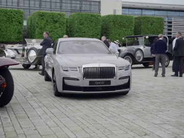  Rolls-Royce Ghost 2021 i słynni poprzednicy